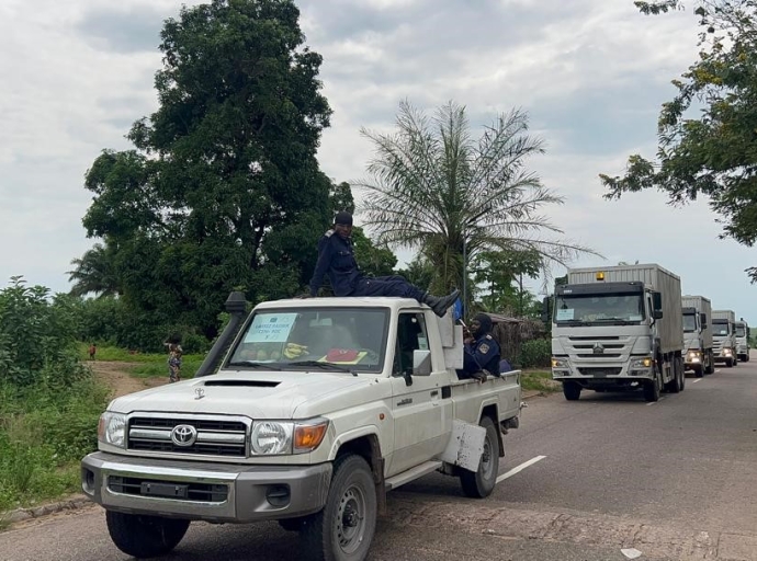A quelques jours du scrutin, Masimanimba : la CENI lance l’opération de déploiement du matériel électoral